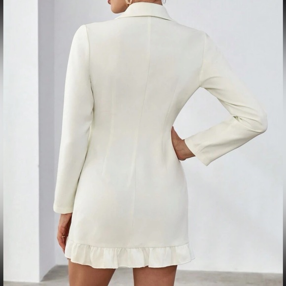 Off white v neck ruffle hem button front mini blazer dress - Picture 5 of 6